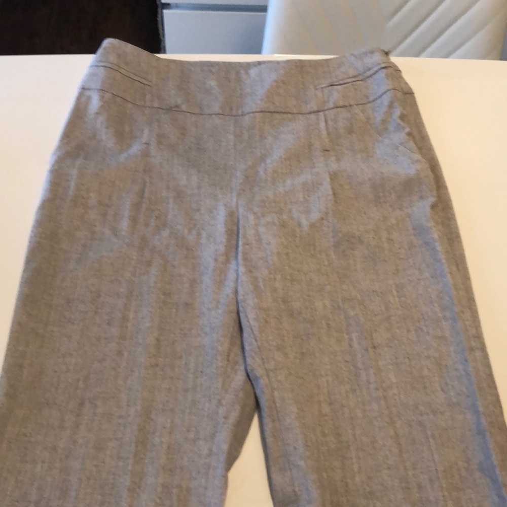 Size 6 Oscar de la renta gray trousers
